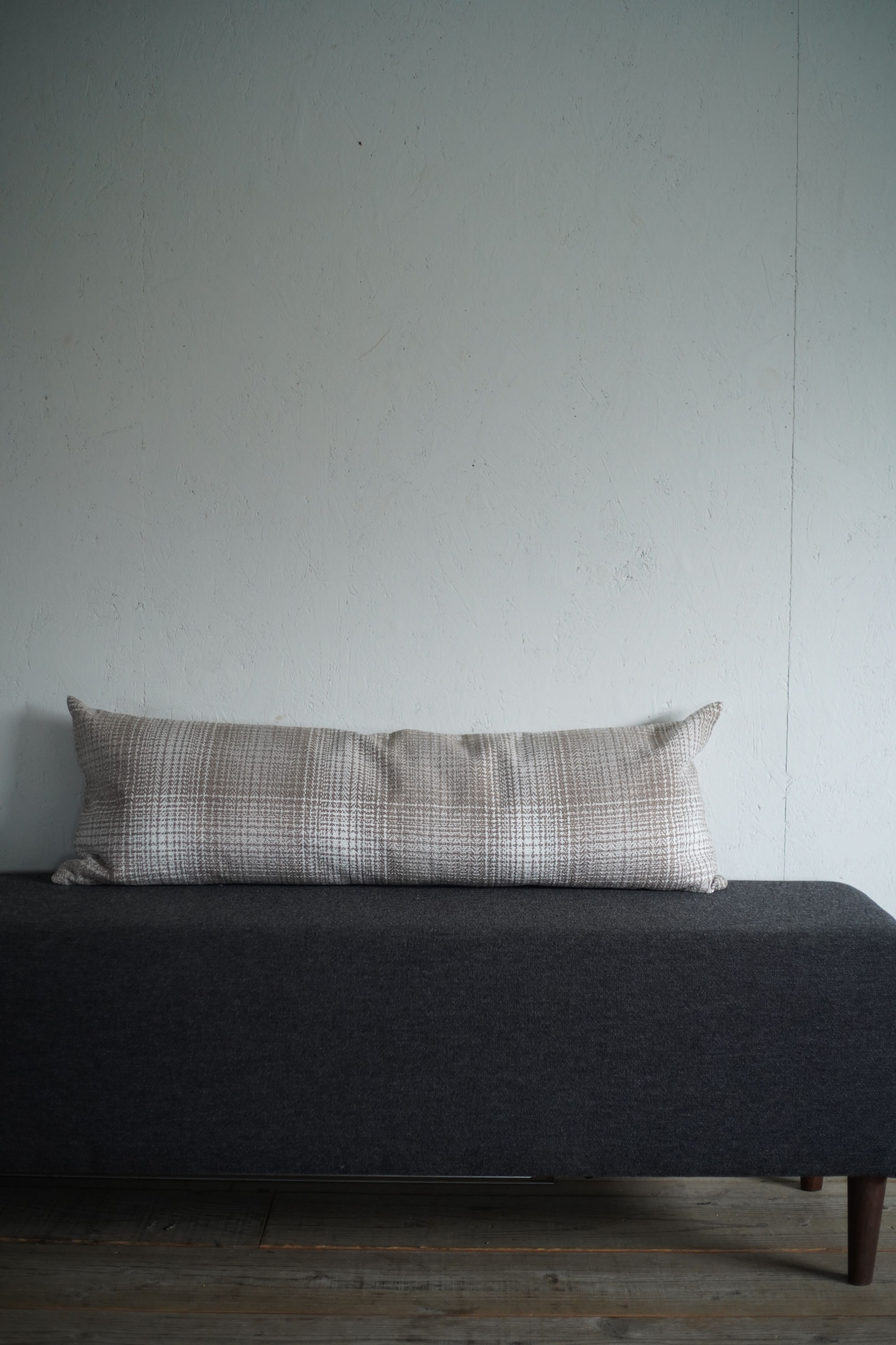 Wide Cushion L OUTLET